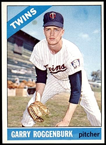 1966 Topps 582 ERR Garry Roggenburk Minnesota Twins (Baseball Kártya) (Sötét kék kör az égen Jobb felső